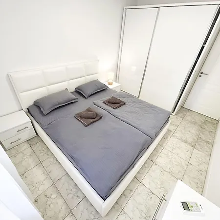 Appartamento Illyria 721 *